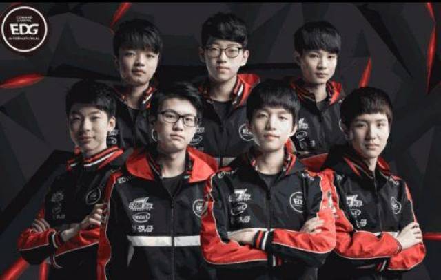 让他在球场 让他在球场