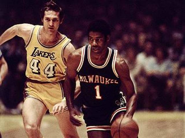 而两队在英 而两队在英